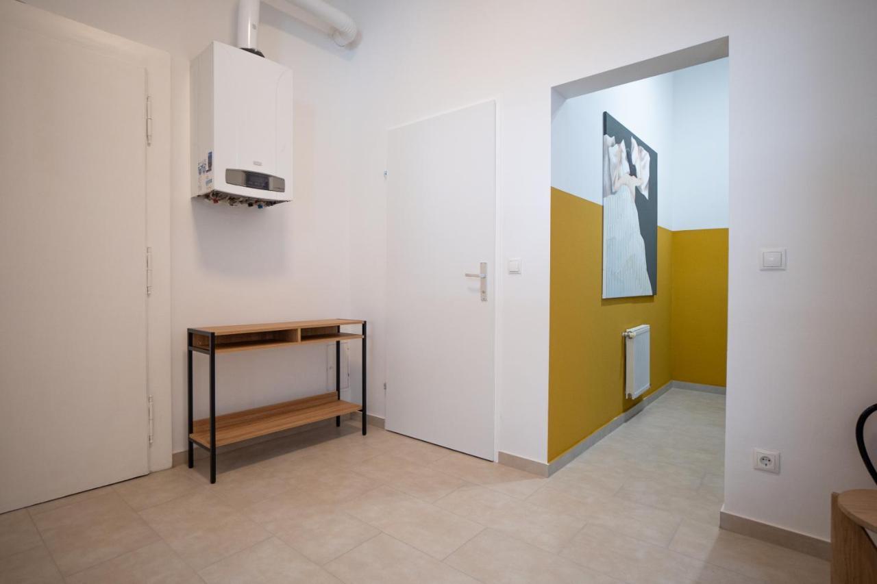 Brand-new With A Patio Appartamento